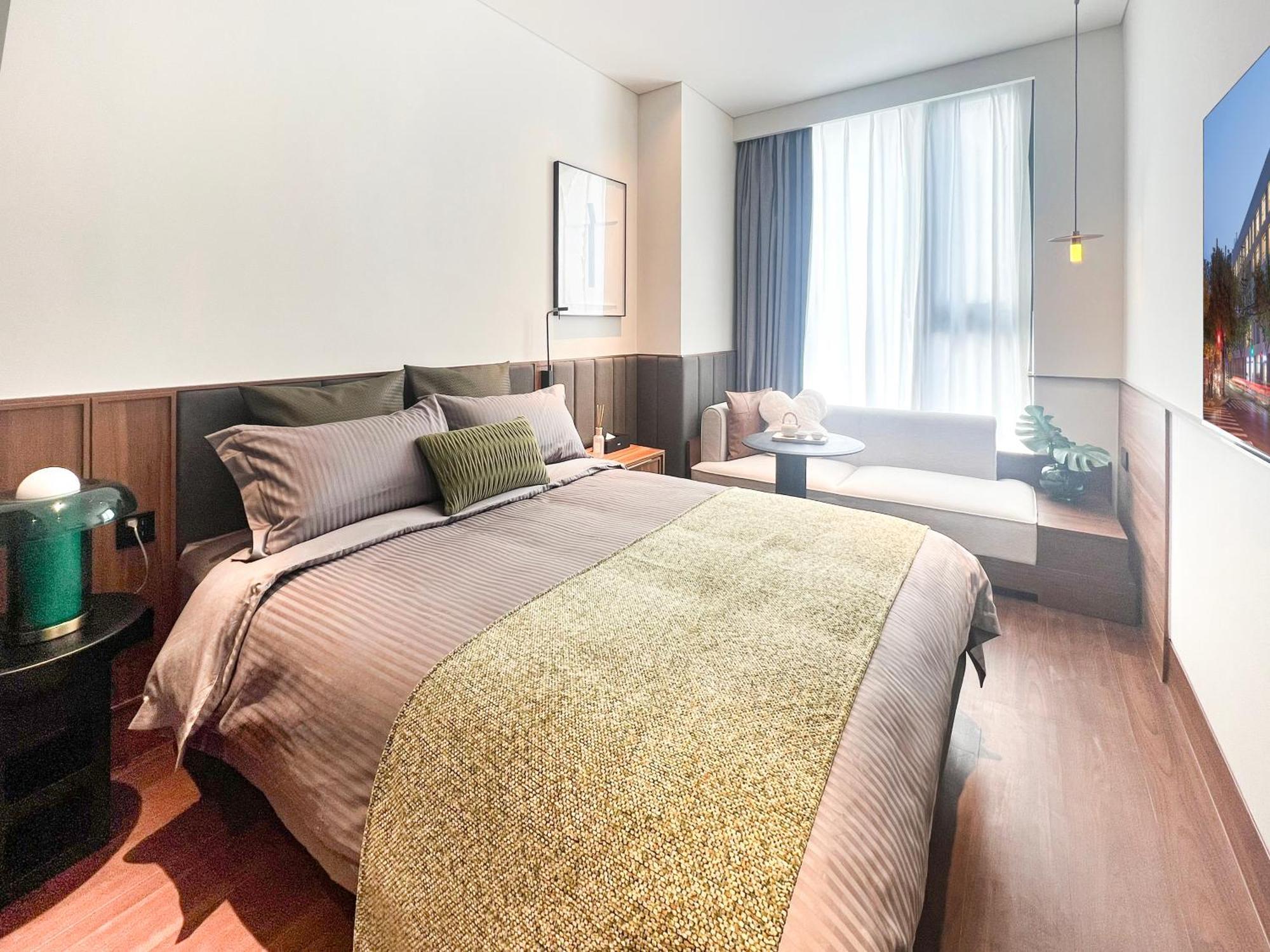 Hotel Base-caohejing Serviced Shanghai